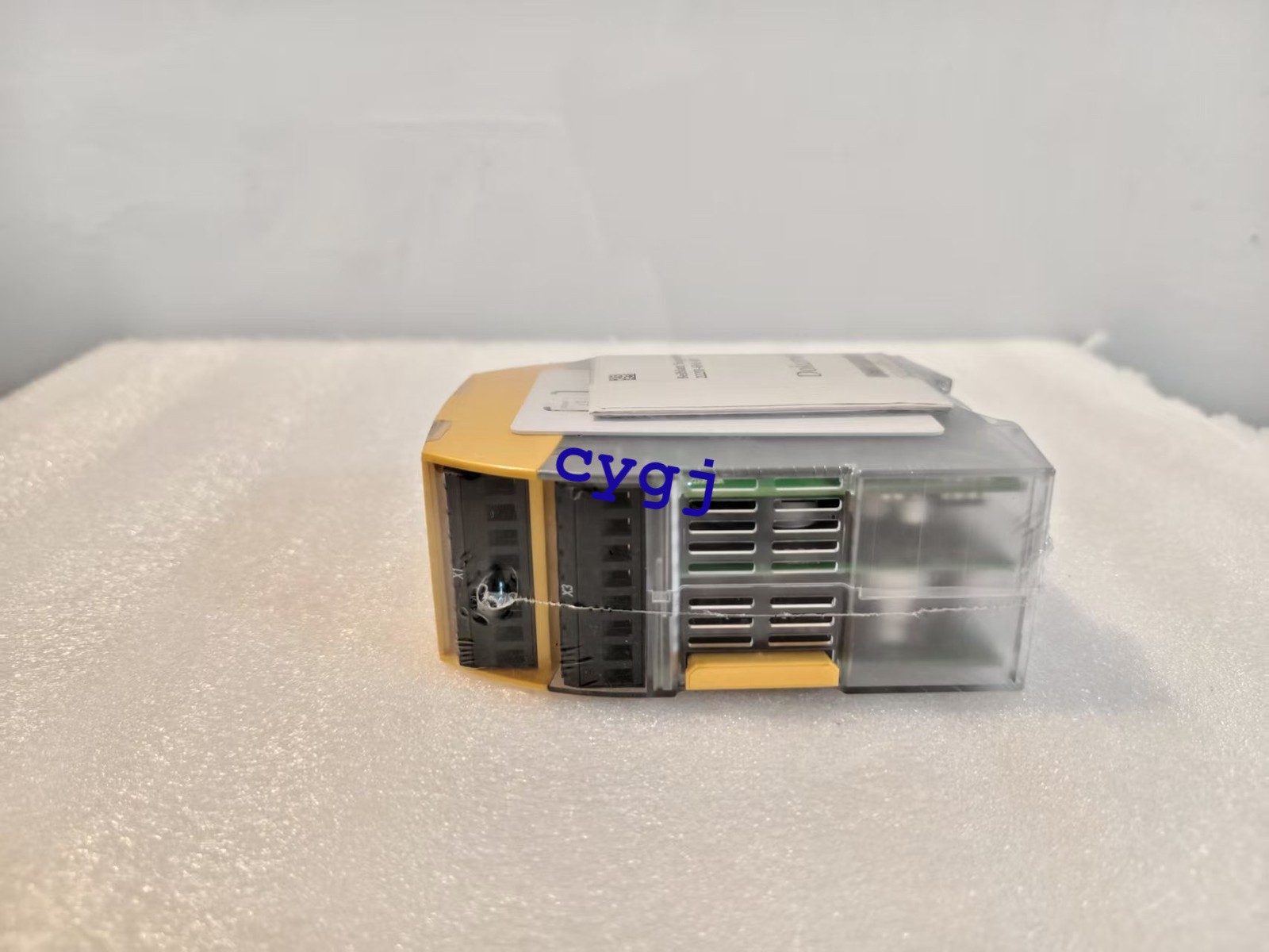 1PC New PILZ 750330 PLC Module Safety RelaysPNOZ S30 24-240VACDC 2 N/O 2 N/C*x