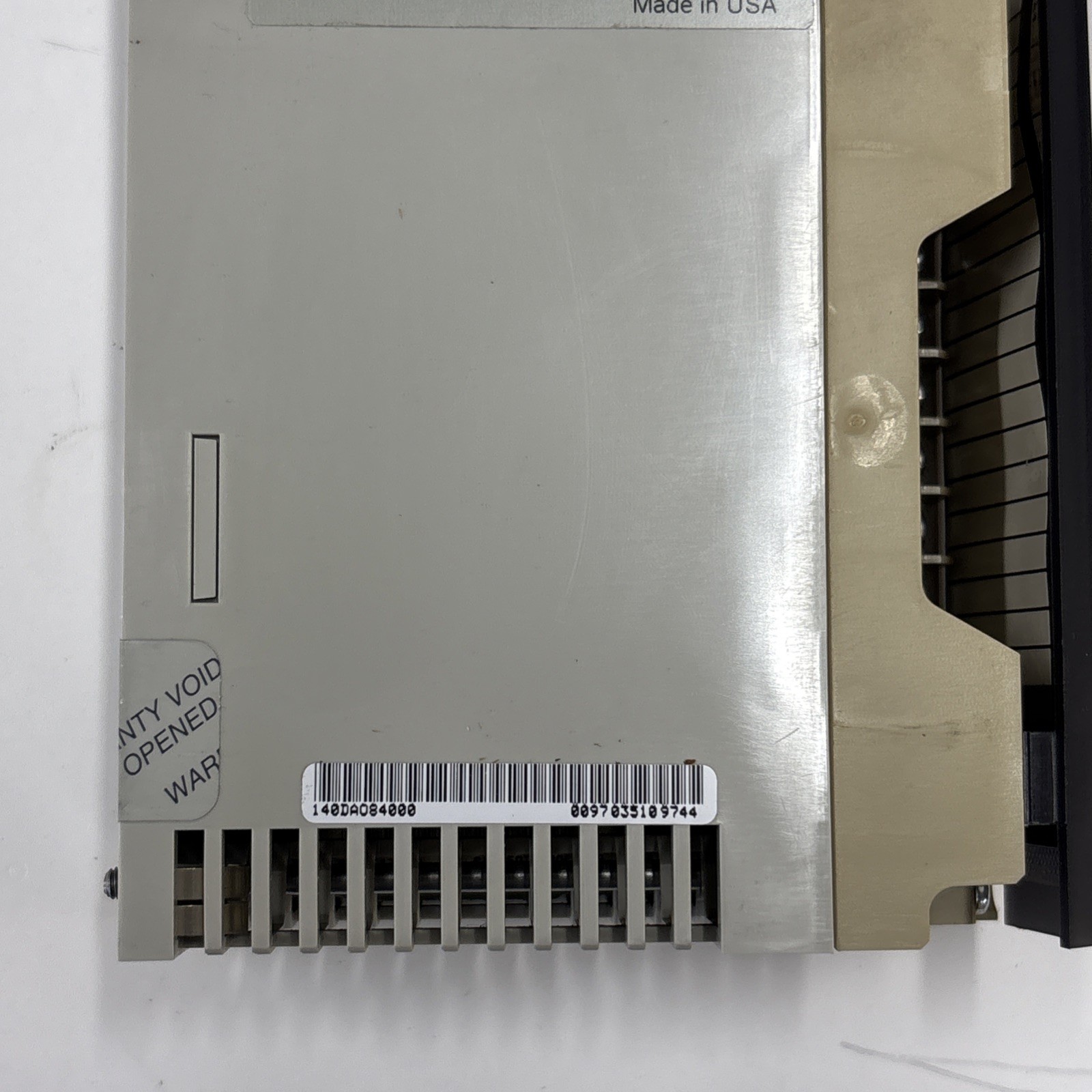 Schneider 140 DAO 84000 Module 140DAO84000
