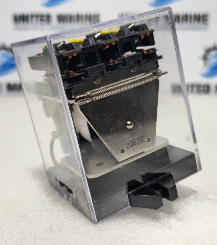 Omron MM3P Power Relay 11-Pin 200/220V DC