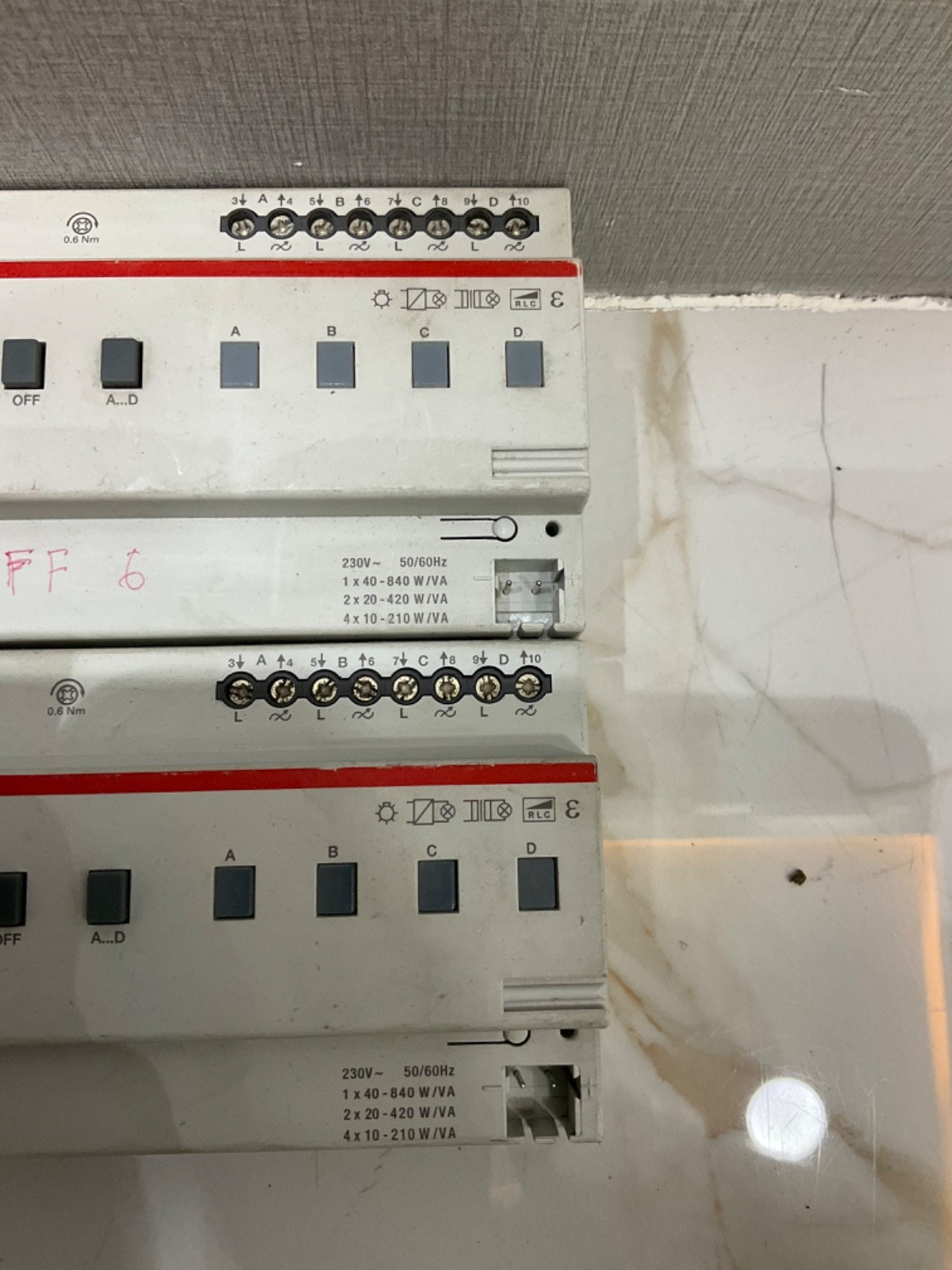 ABB UD/S 4.210.2 UNIVERSAL DIMMING ACTUATOR 6197/12-101-500
