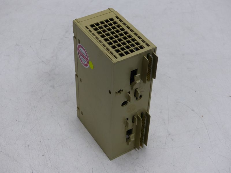 Saia Burgess Digital INPUT PCD4.E100 Version A 16x 24V DC TESTED & EXCELLENT CONDITION