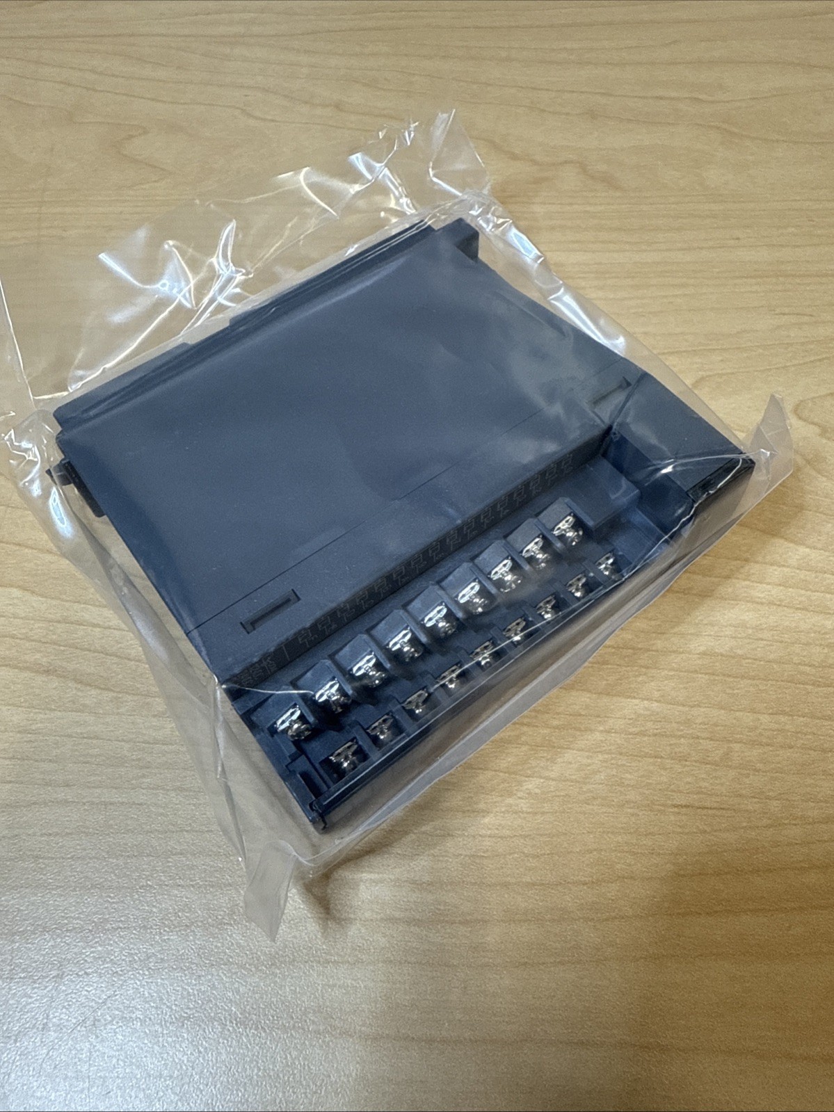 NEW! Mitsubishi QY40P Output Unit Module