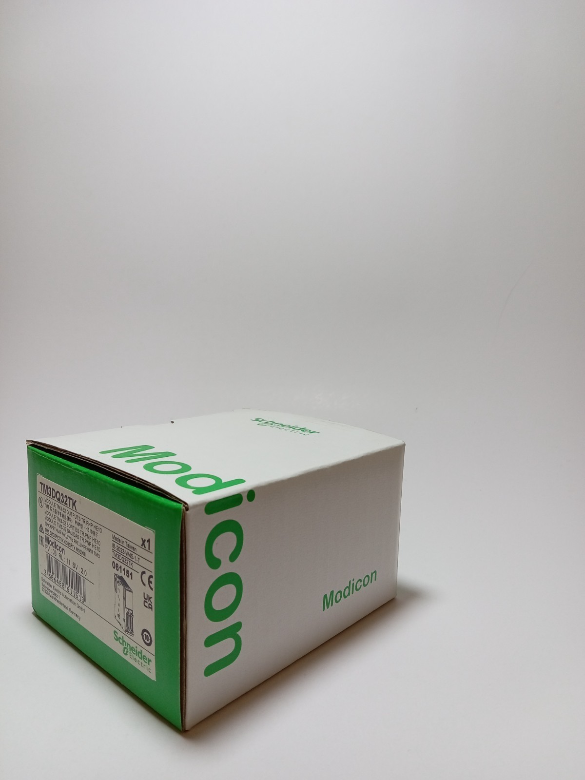 SCHNEIDER TM3DQ32TK MODULE TM3-32 OUT TR.PNP HE10