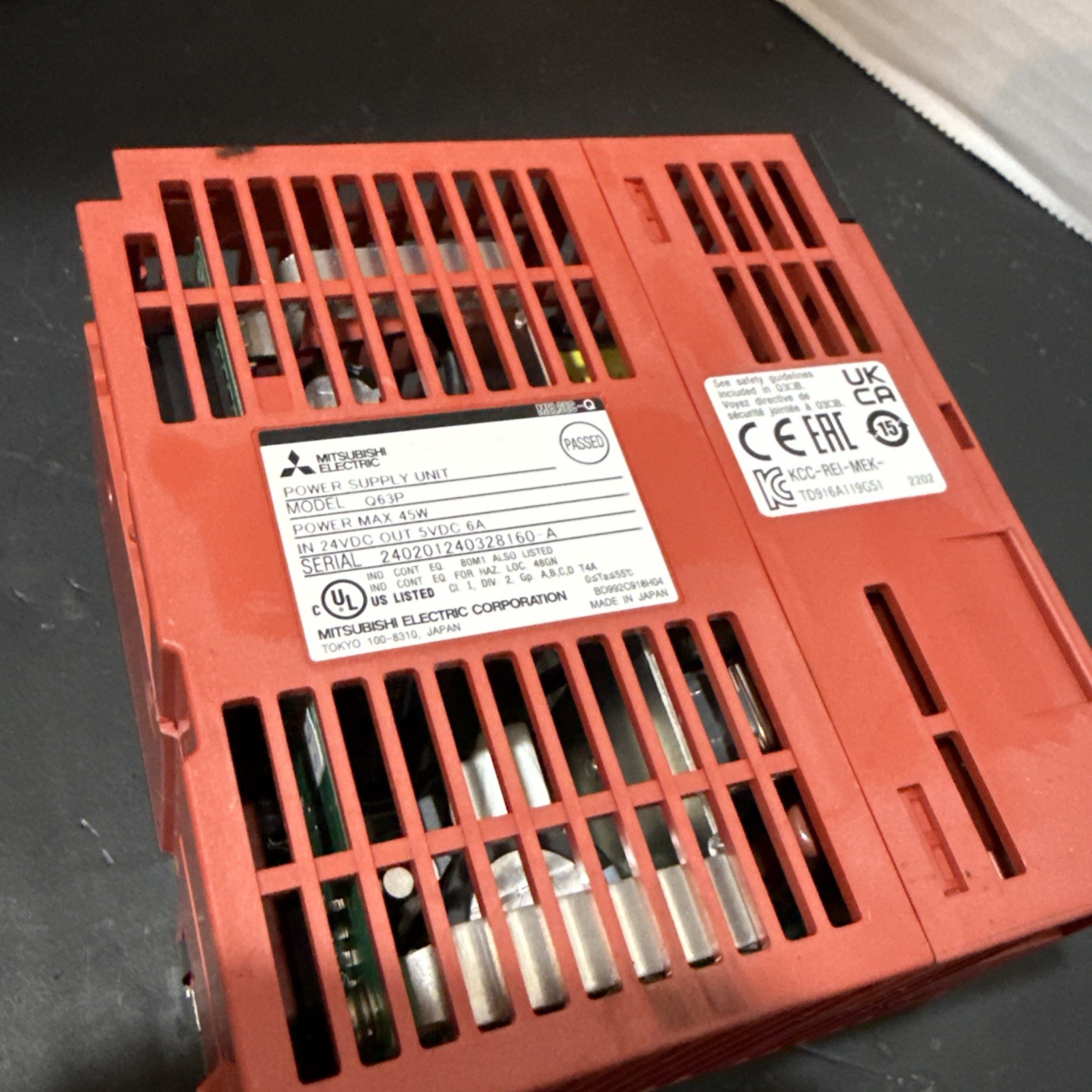Mitsubishi Q63P Power Supply Unit 3 Count Used