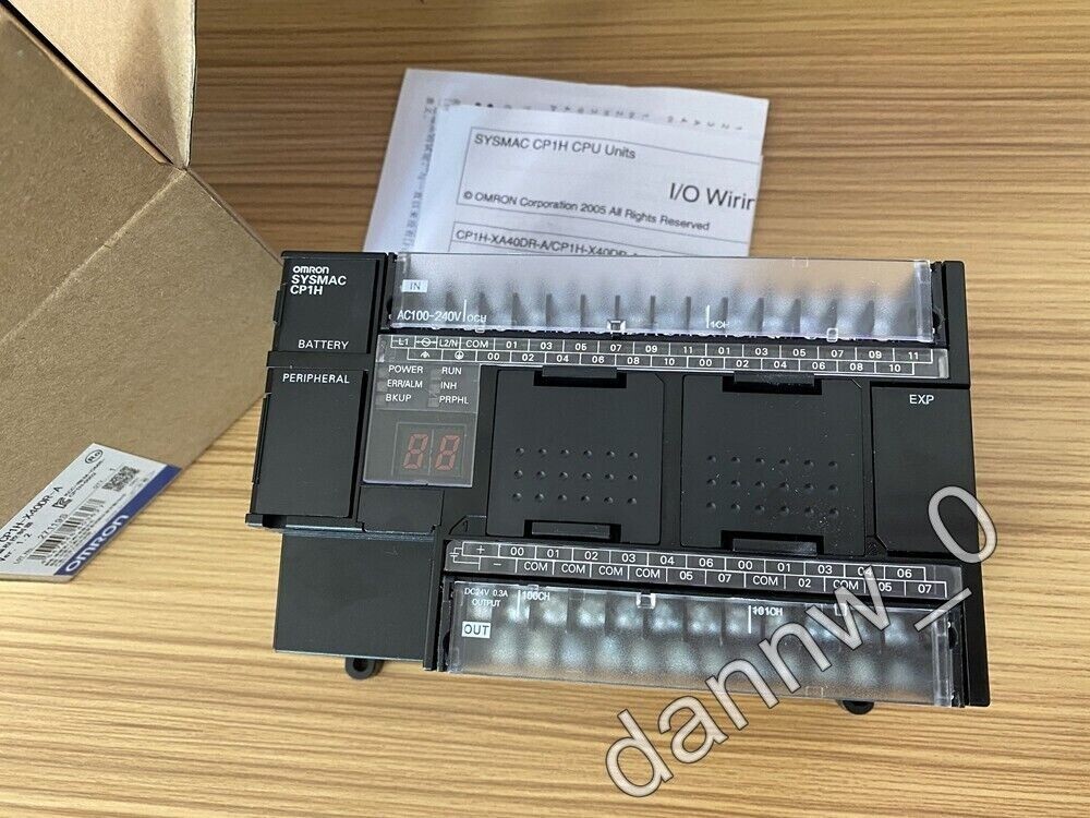 New In Box OMRON CP1H-X40DR-A PLC module