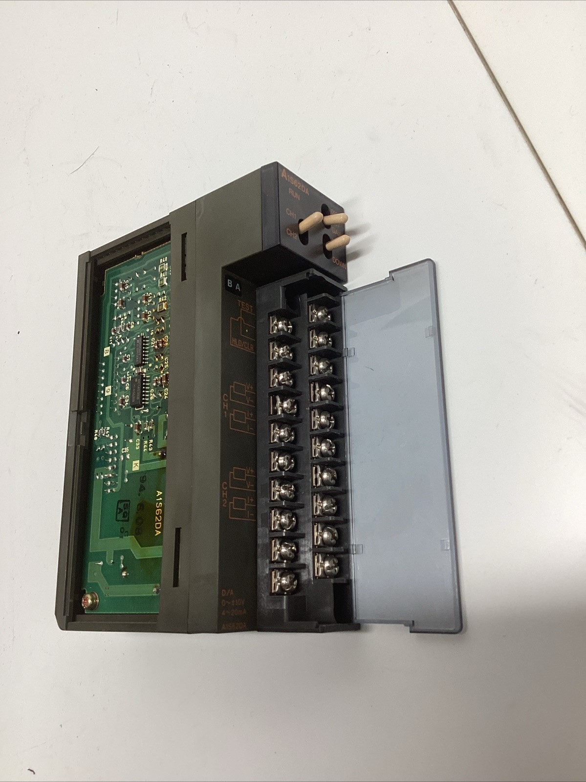 Mitsubishi D/A Converter Unit A1S62DA. V-465