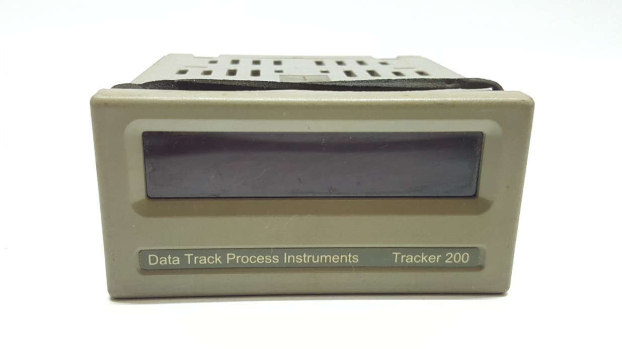 DATA TRACK PROCESS INSTRUMENTS TRACKER 200 90-265V 50/60HZ 12-32VDC 7VA