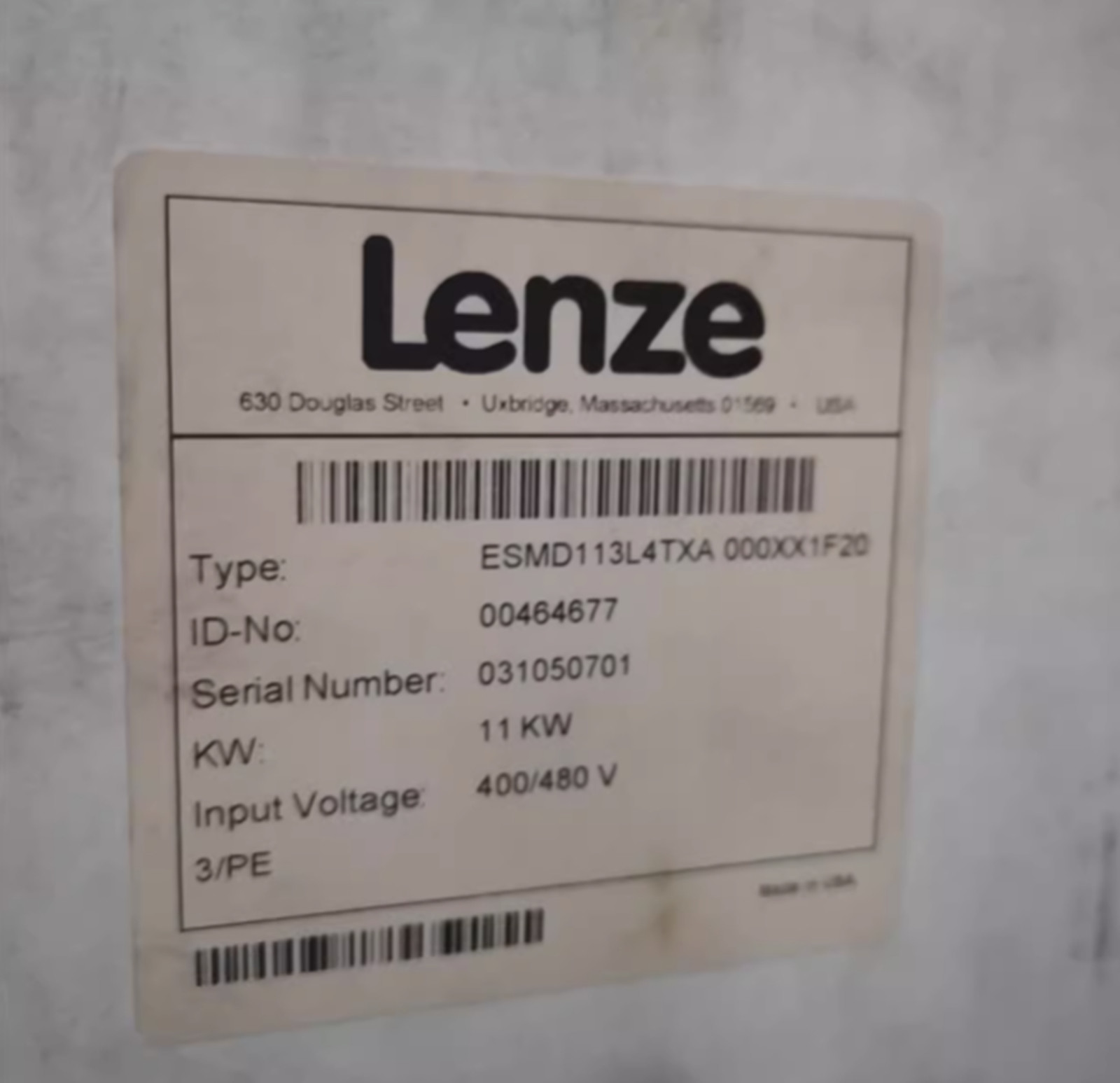 NEW ORIGINAL LENZE ESMD113L4TXA INVERTER ESMD113L4TXA