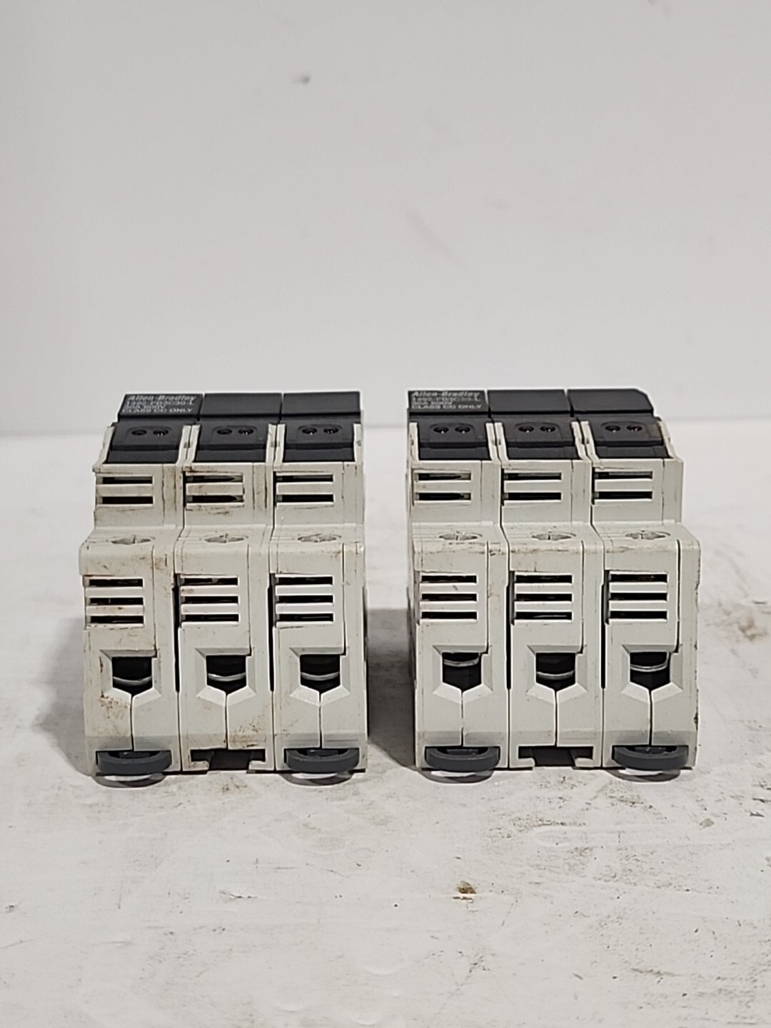 *Lot Of 2* Allen Bradley 1492-FB3C30-L 30A 3-Pole Fuse Blocks 600V AC/DC
