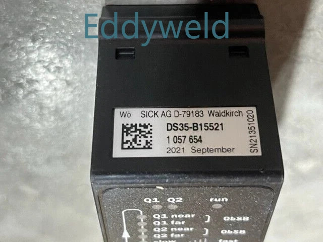 1PCS NEW SICK DT35-B15251 1057652 Laser distance sensor fast shipping