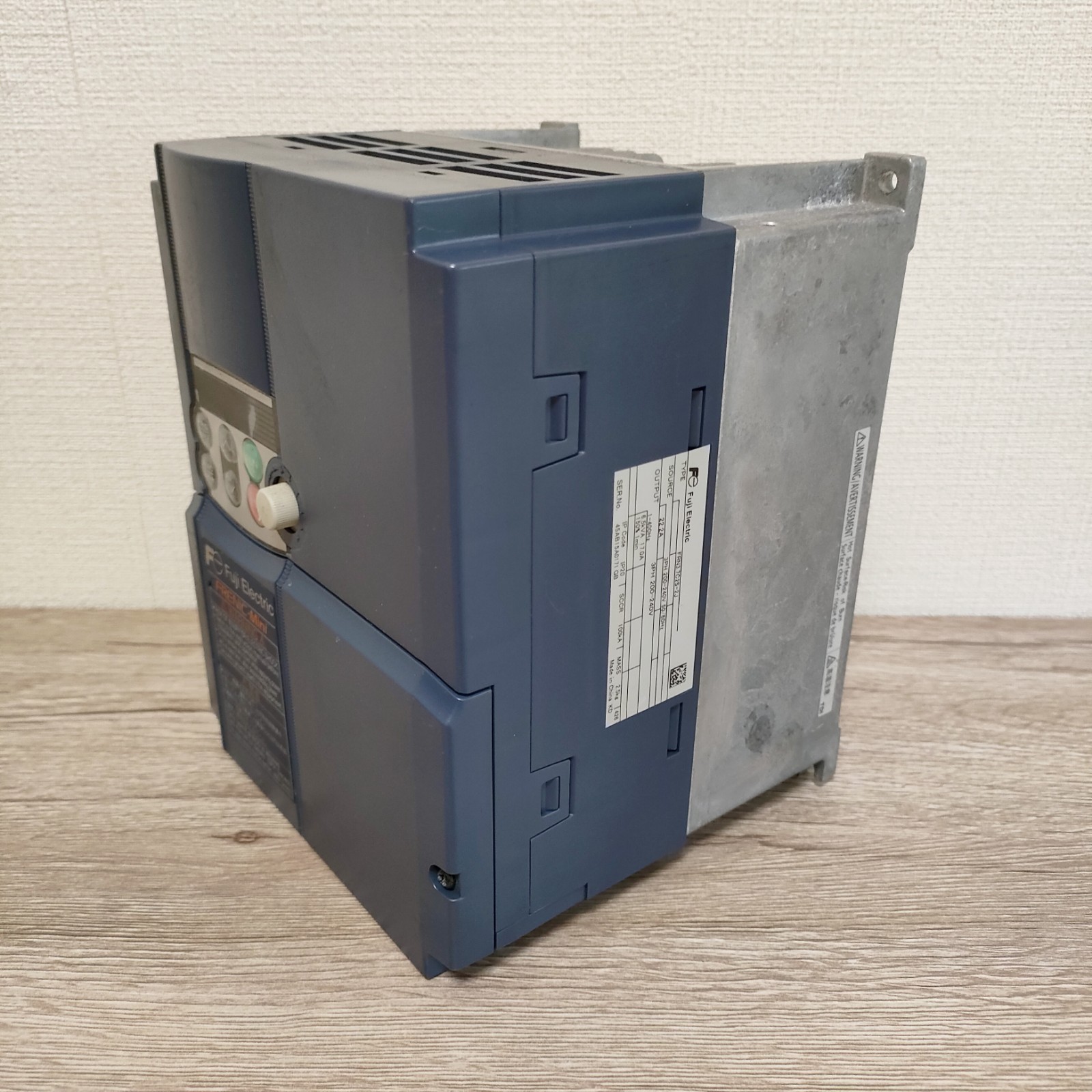 Fuji FRN3.7C2S-2J inverter FRENIC-MINI 220V 3.7KW Removed from operating machine