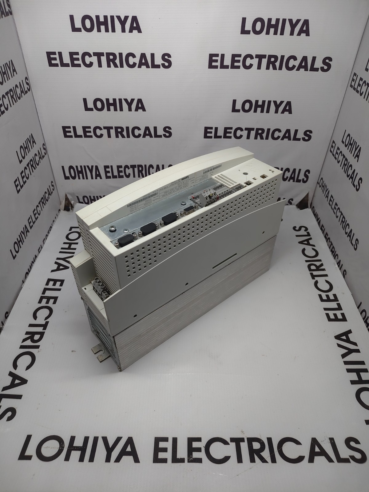 LENZE EVS9324-EP SERVO CONTROLLER ( USED CONDITION )