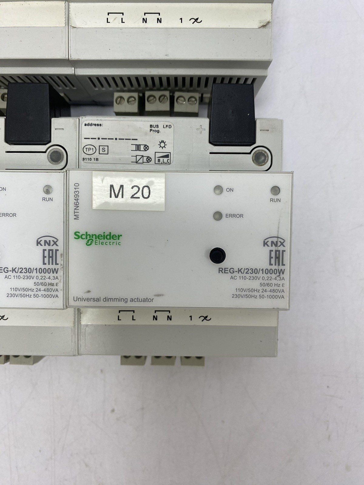 SCHNEIDER MTN649310 UNIVERSAL DIMMING ACTUATOR