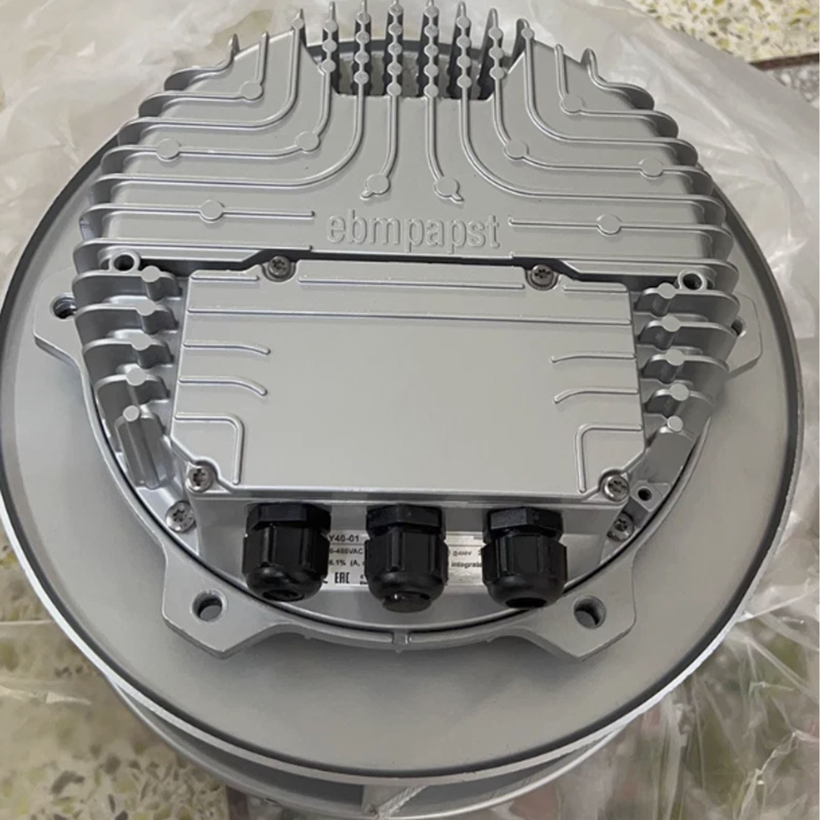 1PC New R3G400-AY87-01 380-480VAC2.9A Cooling Fan
