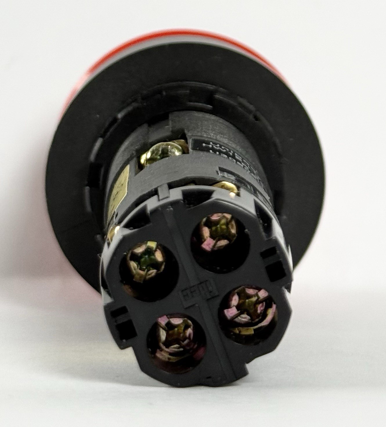 IDEC HW1E-LV Red Emergency Stop Button Twist Reset