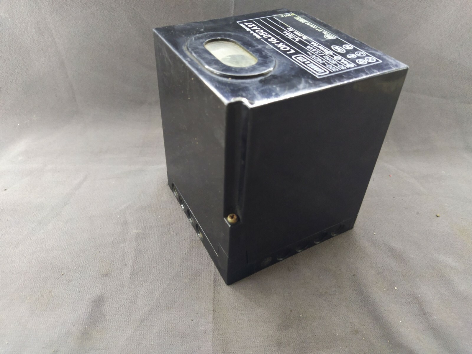 Landis & Gyr LOK16.250A27 Burner Control 220-240V LOK 16.250A27