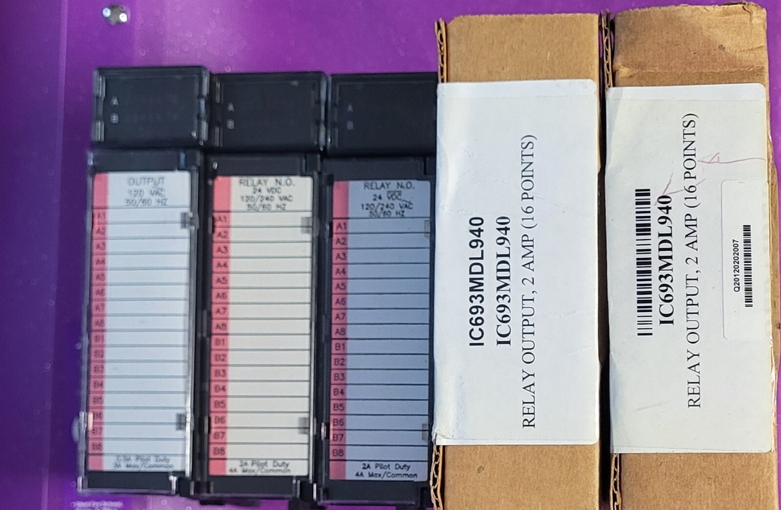 GE Fanuc IC693MDL940C 16Pt Output Relay Module 2A 24VDC 120/240VAC