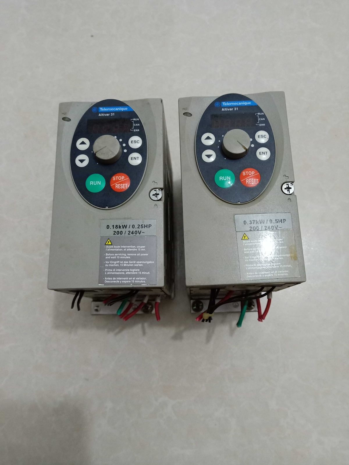 Used Schneider frequency converter ATV31H018M2A 0.18KW 220V 1pcs ONE ZL8