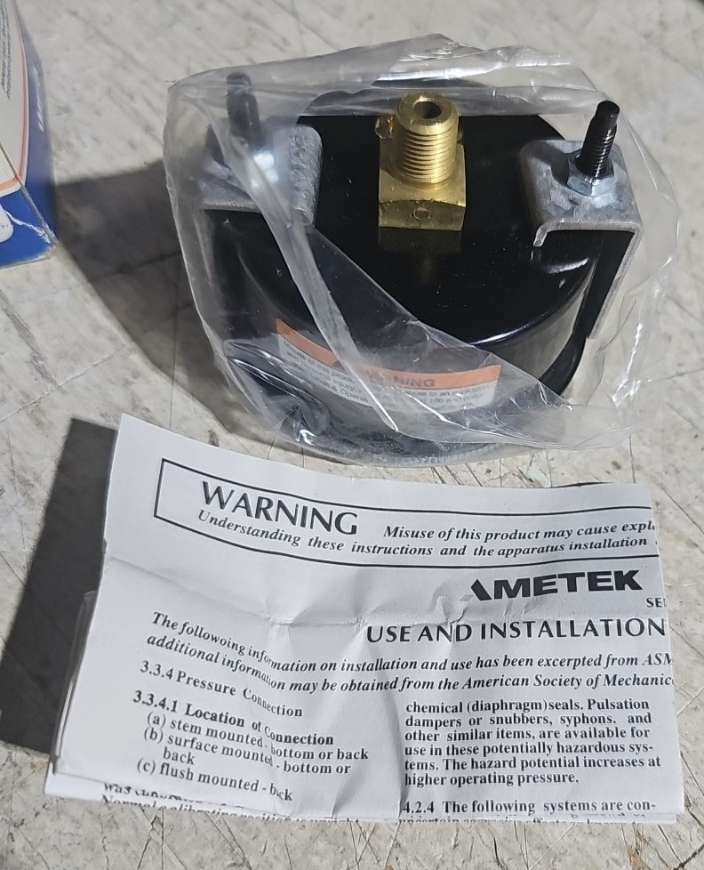 NEW AMETEK 164428 2 1/2″ P844UK 1/8 NPT PGAUGE 60PSI. #s46