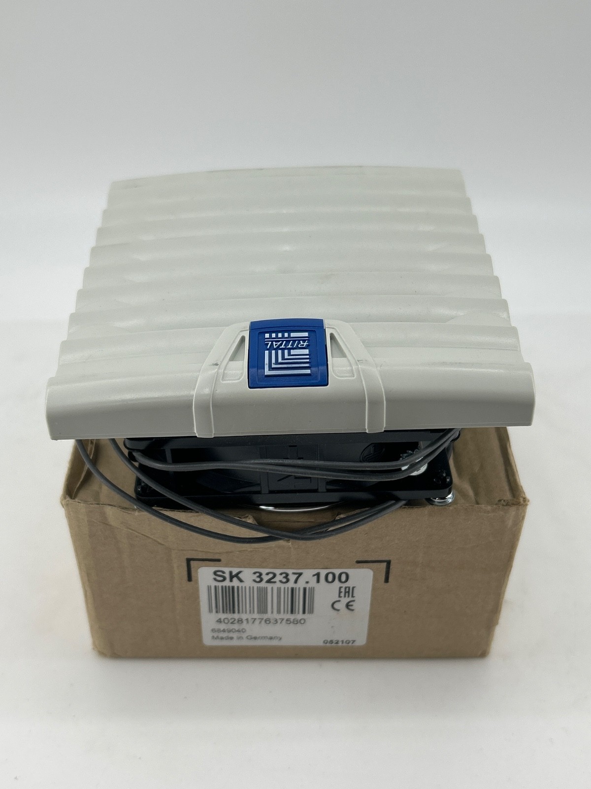 NEW SK 3237.100 RITTAL 230VAC FILTER FAN CONTROL CABINET PANEL MOUNT UNIT