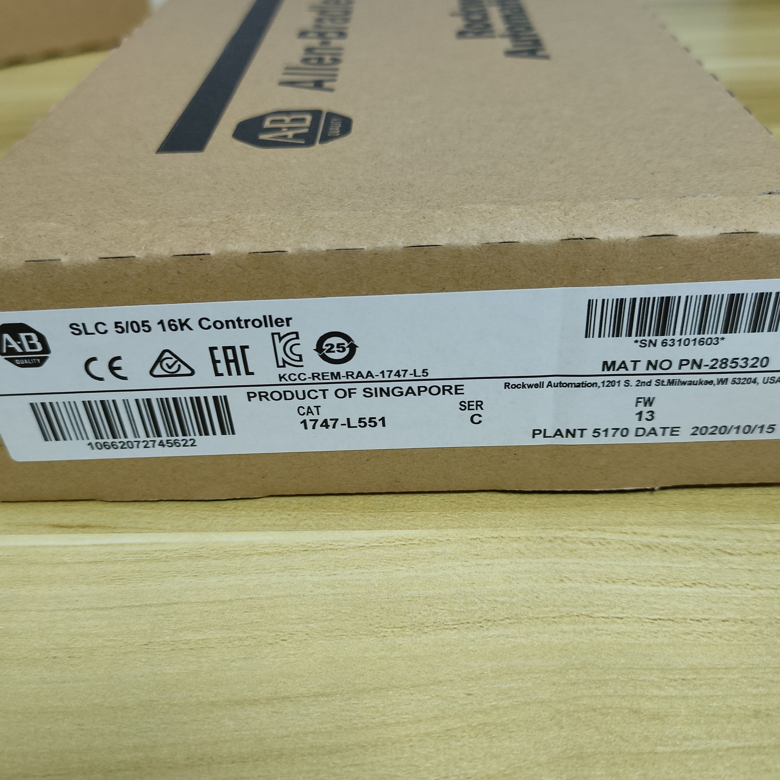 Allen-Bradley 1747-L551 SER C SLC 5/05 16K Controller Allen Bradley 1747L551 US