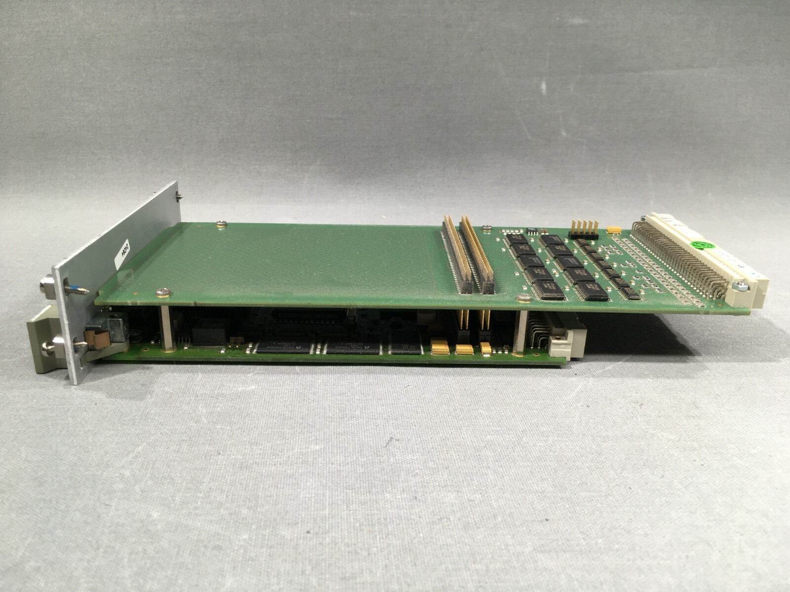 TRUMPF HAAS-LASER HAAS LASER VHLM 18-21-37-00/01 33040-R IX1200 BOARD CARD