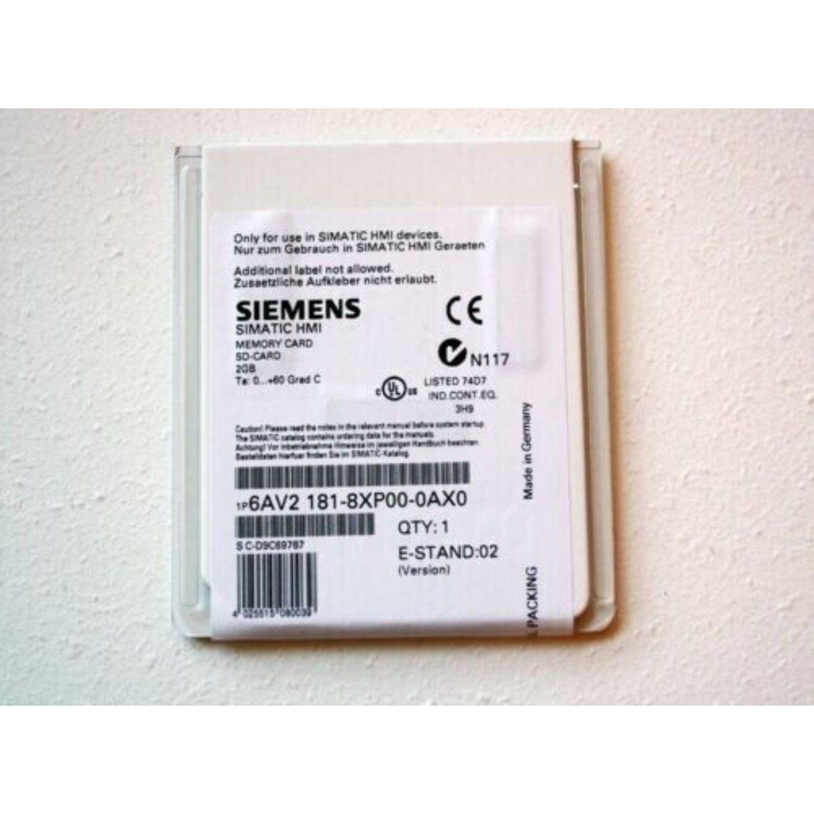 New Siemens SIMATIC SD memory card 2 GB 6AV2181-8XP00-0AX0 6AV2 181-8XP00-0AX0