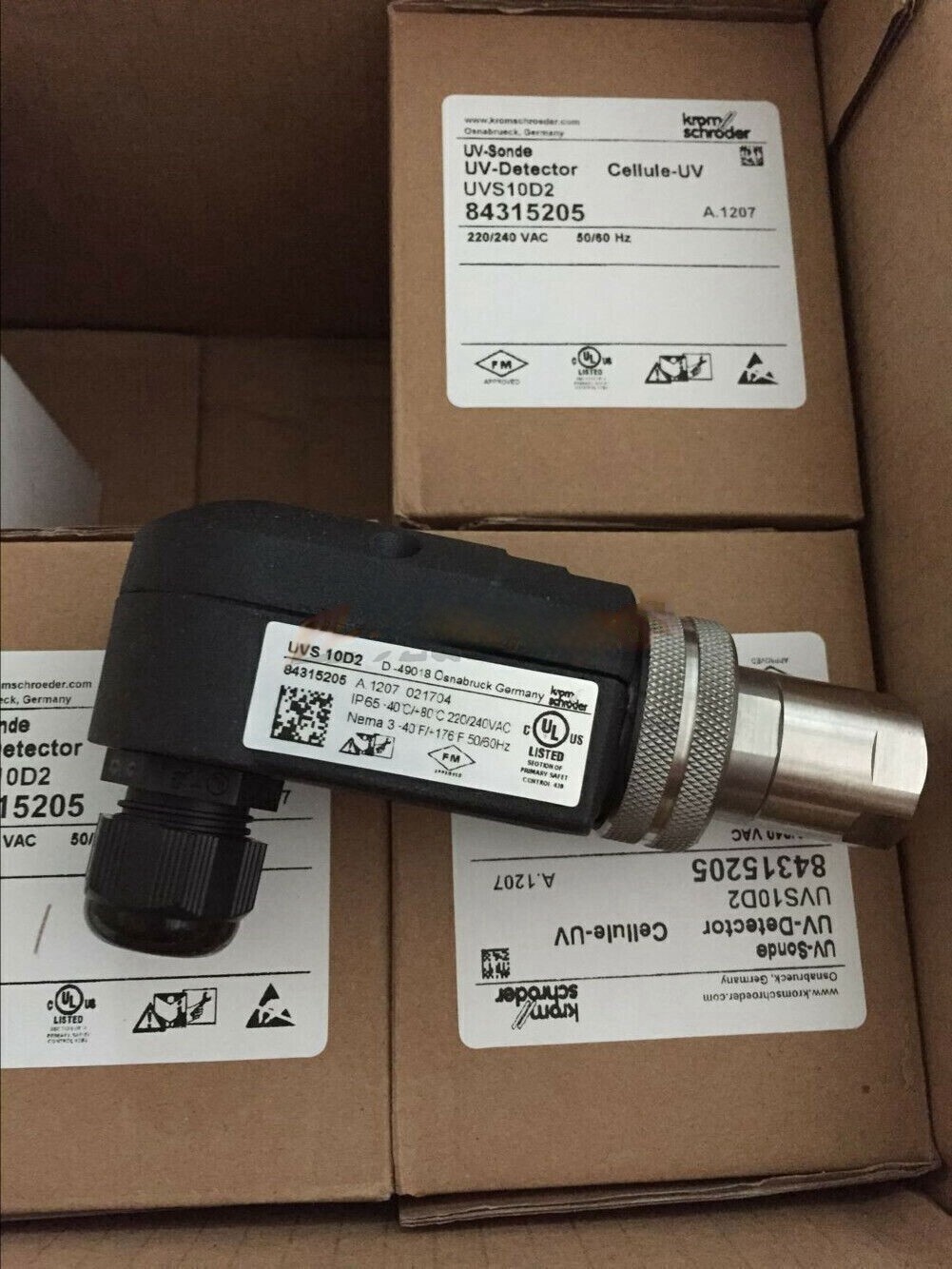 1pcs Krom schroder ultraviolet probe UVS 10D2 84315205 220/240VAC 50/60Hz NEW