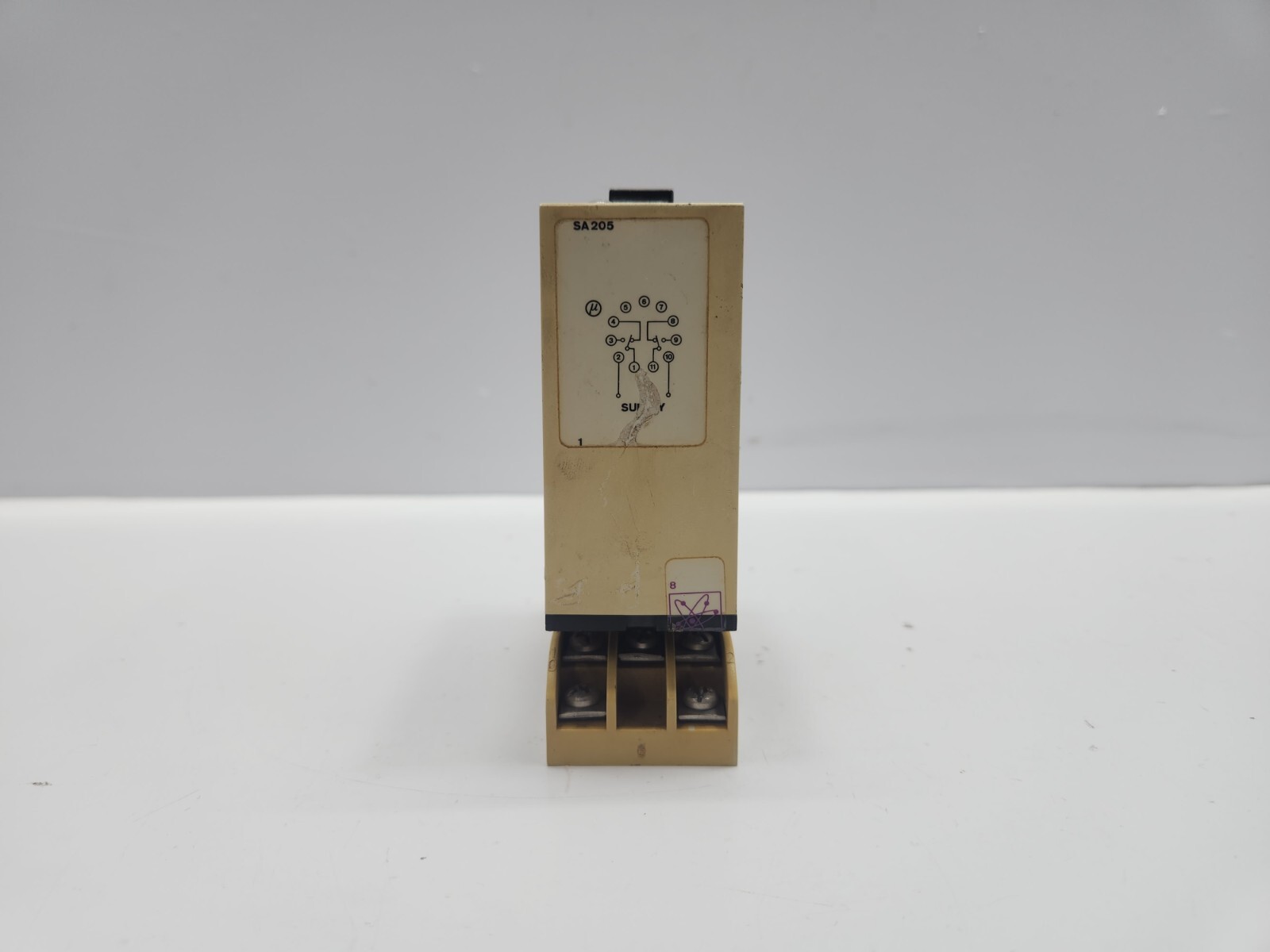 ELECTROMATIC SA 205 220 DELAY ON OPERATE TIMER WITH S411 RELAY SOCKET BASE
