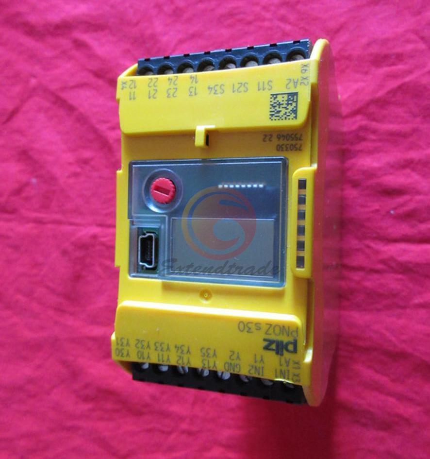 1PC Pilz PNOZ S30 750330 safety relay used
