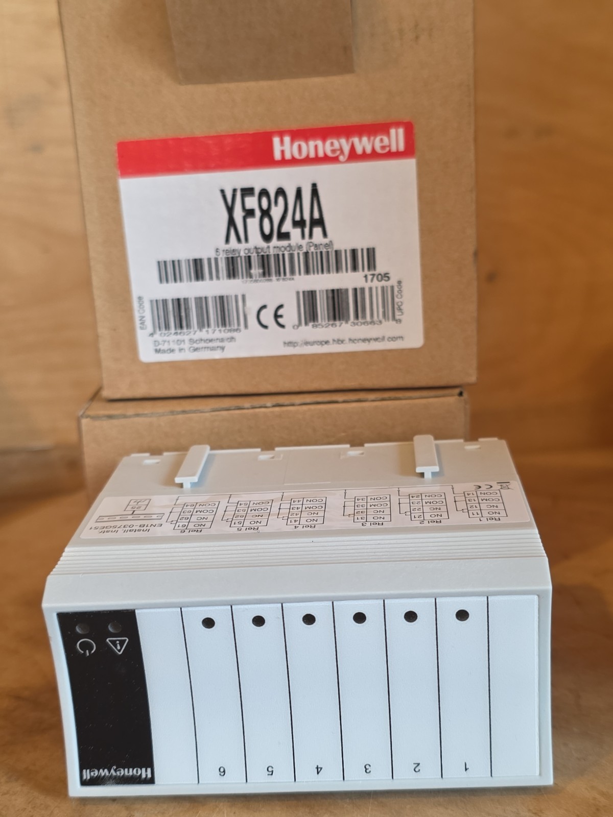 Honeywell XF824A 6 Relay Digital Output Module NEW *WE*SHIP*TODAY*