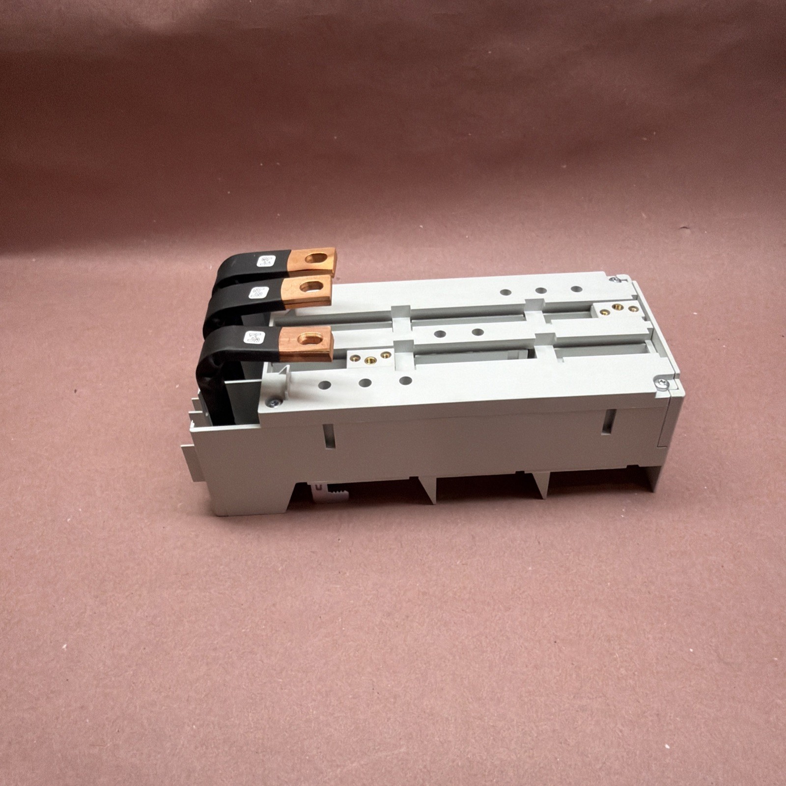 Rittal SV 9345.610 CB Adapter 250A 690V Cable Outlet Bottom | RiLine Busbar NEW