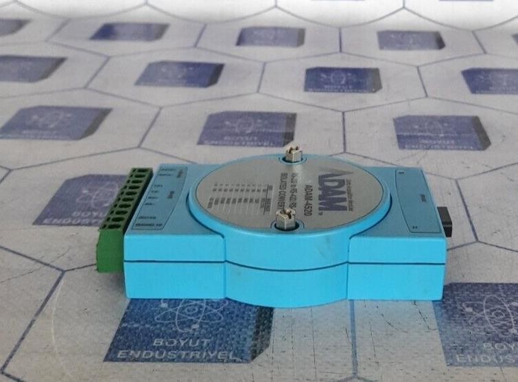 ADAM-4520 RS-422/RS-485 IZOLATED CONVERTER