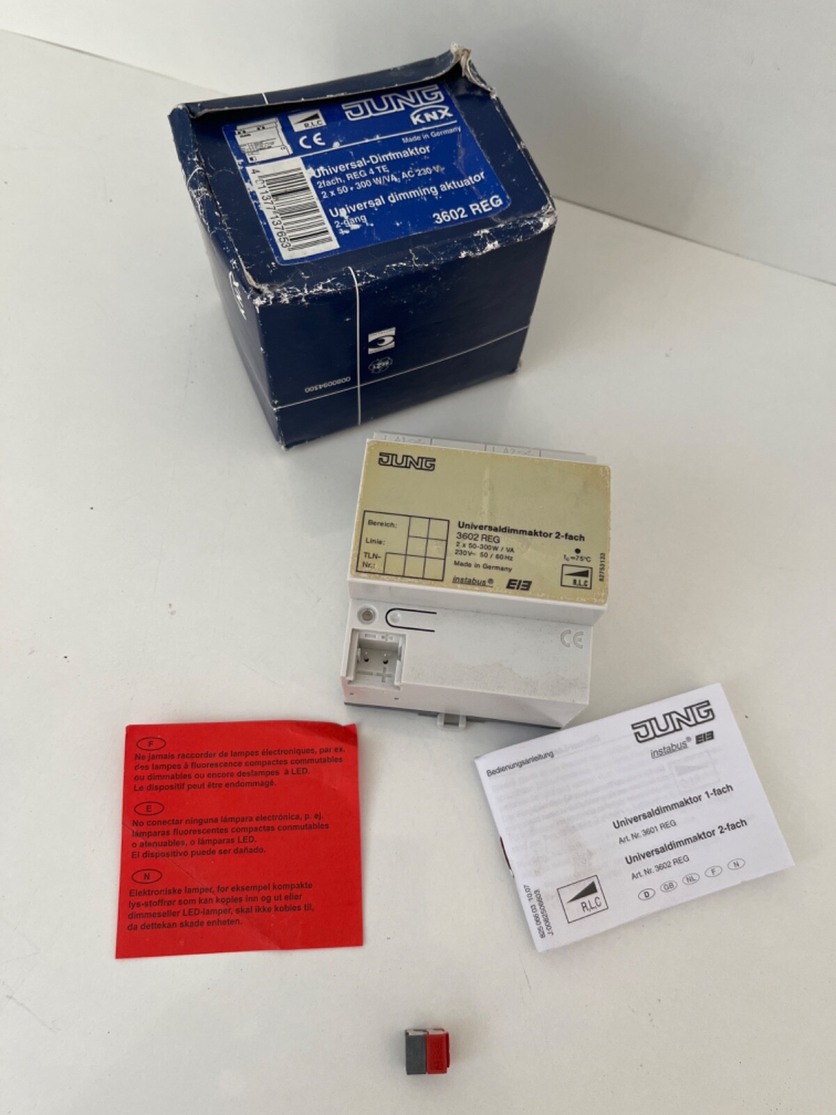 JUNG 3602 REG UNIVERSAL-DIMMING ACTUATOR 2-GANG