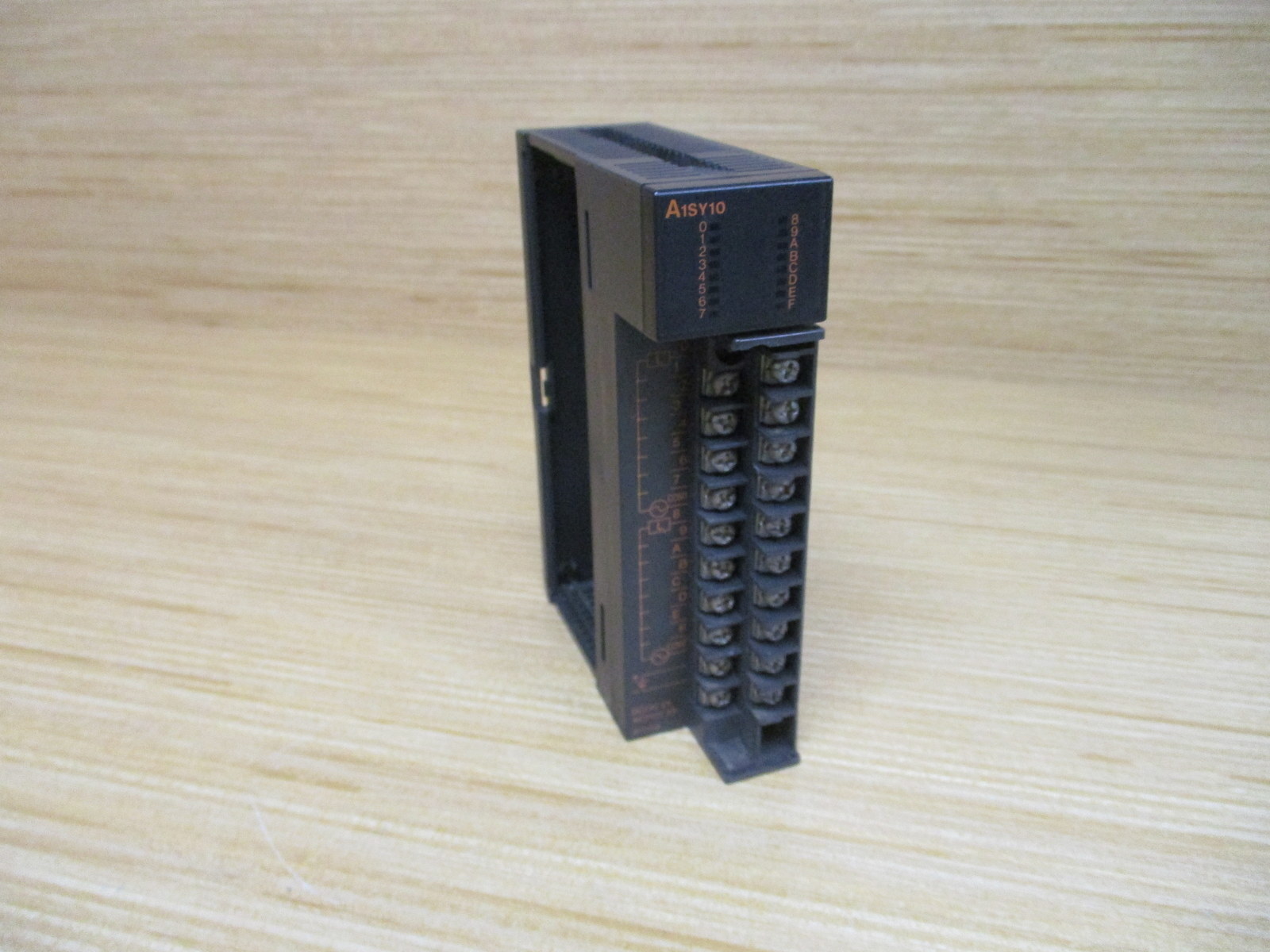 Mitsubishi A1SY10 Output Unit W/O Cover