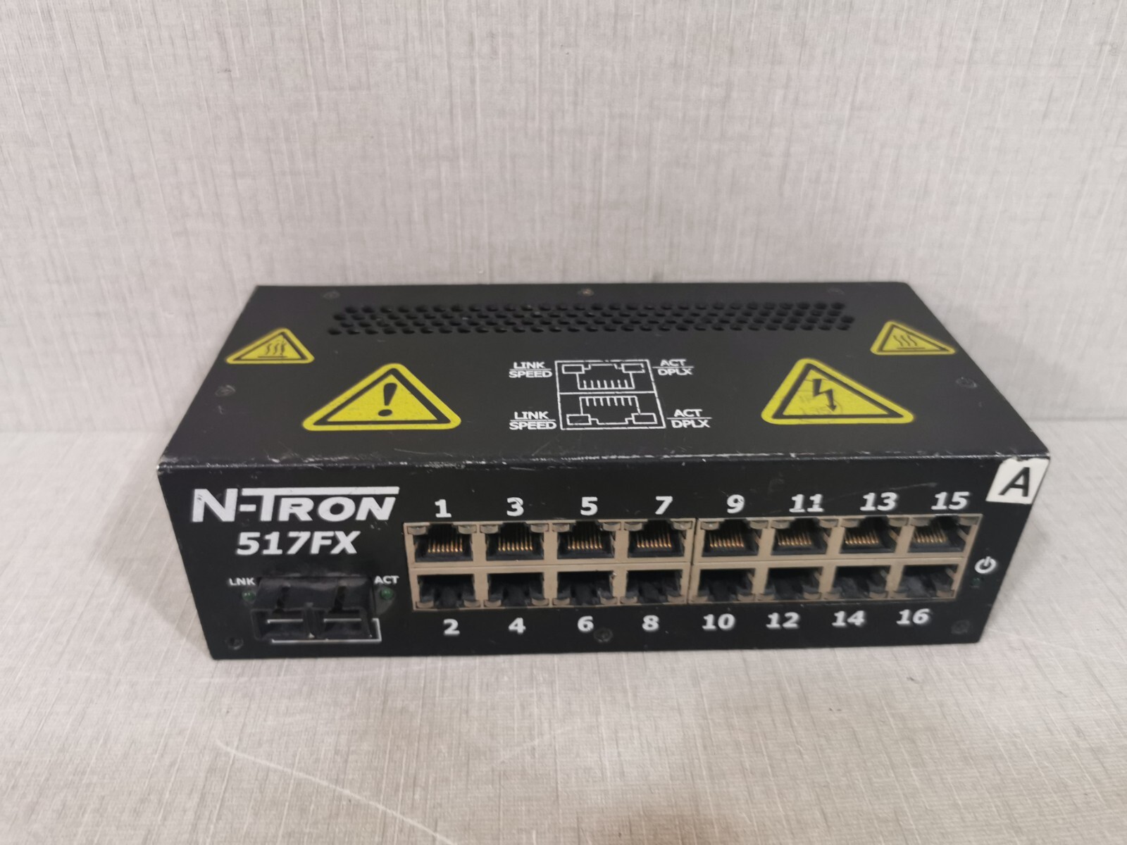 N-TRON 517FX Industrial Ethernet Switch 336A4940DNP517FX