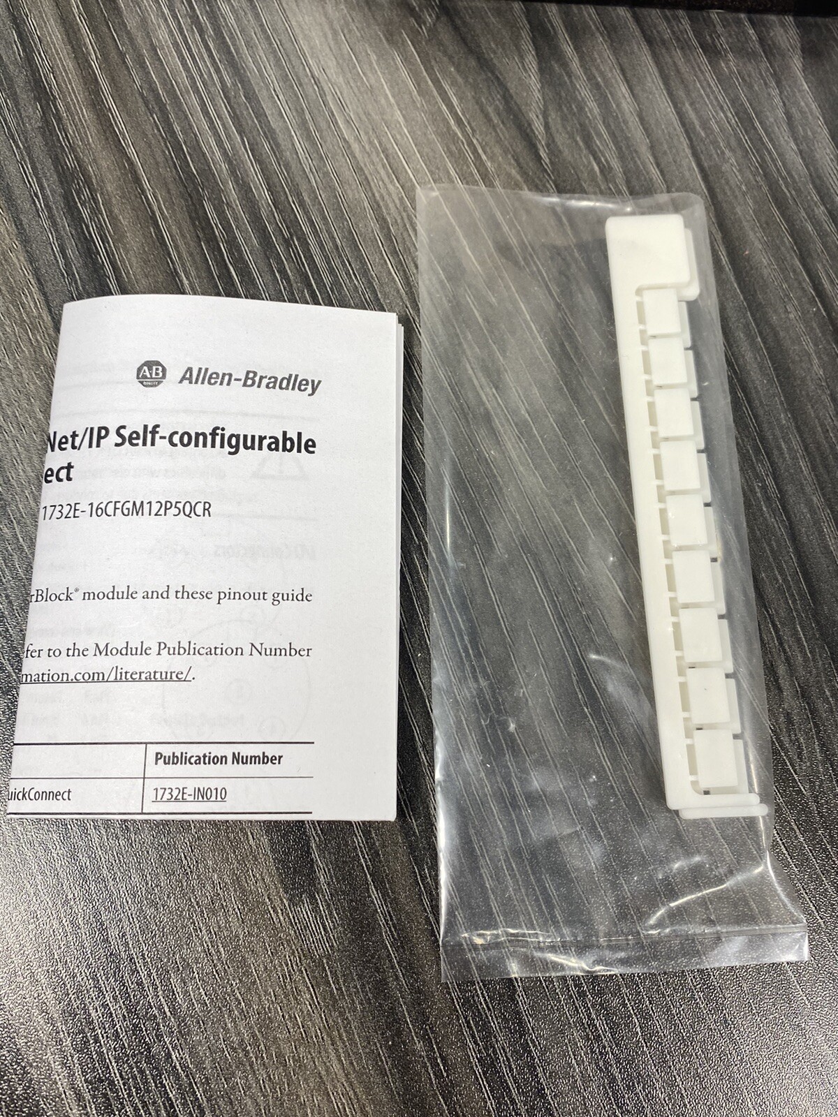 Allen Bradley 1732E-16CFGM12QCR Series A ArmorBlock 16Pt Configurable 2022 – USA