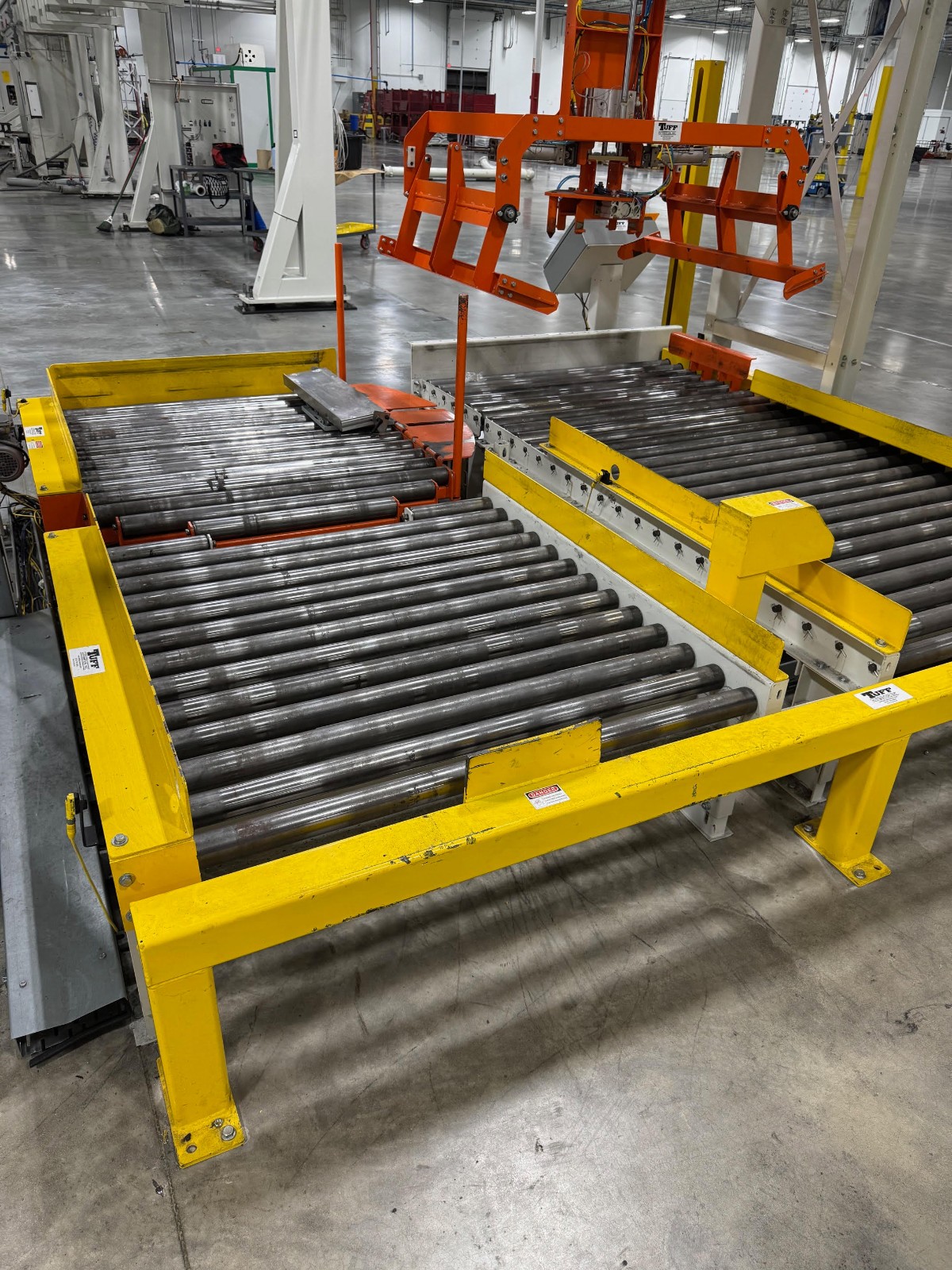 pallet conveyor pallet transfer conveyor roller conveyor with rotator &lift