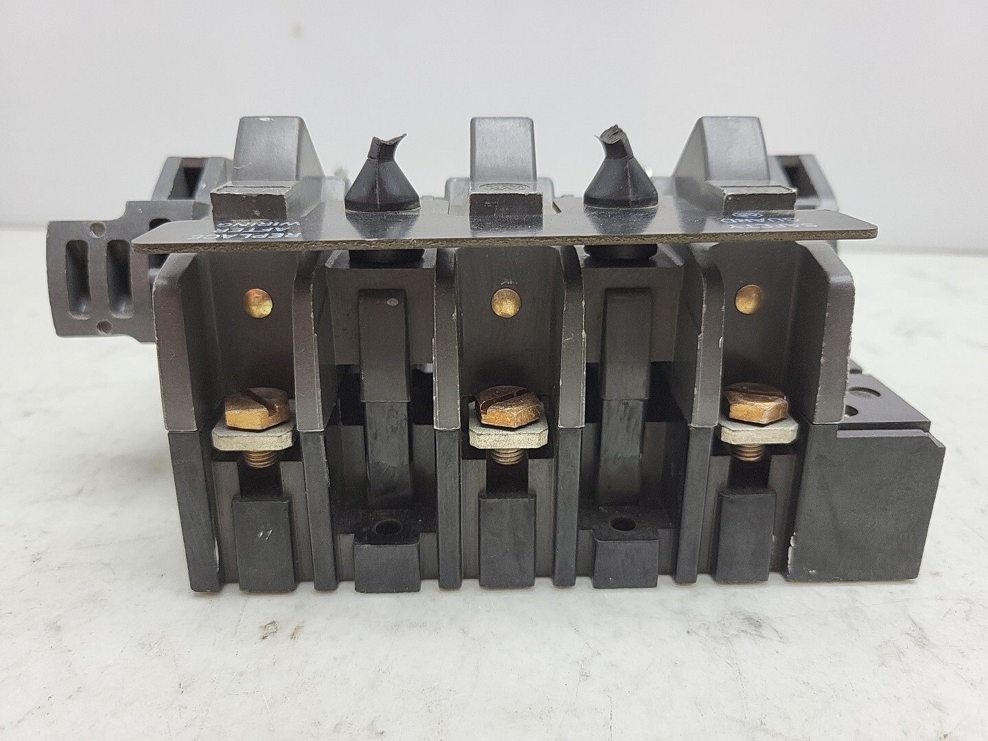 Allen-Bradley 1494F Disconnect Switch 60 Amp 600 Vac 250 Vdc *USED