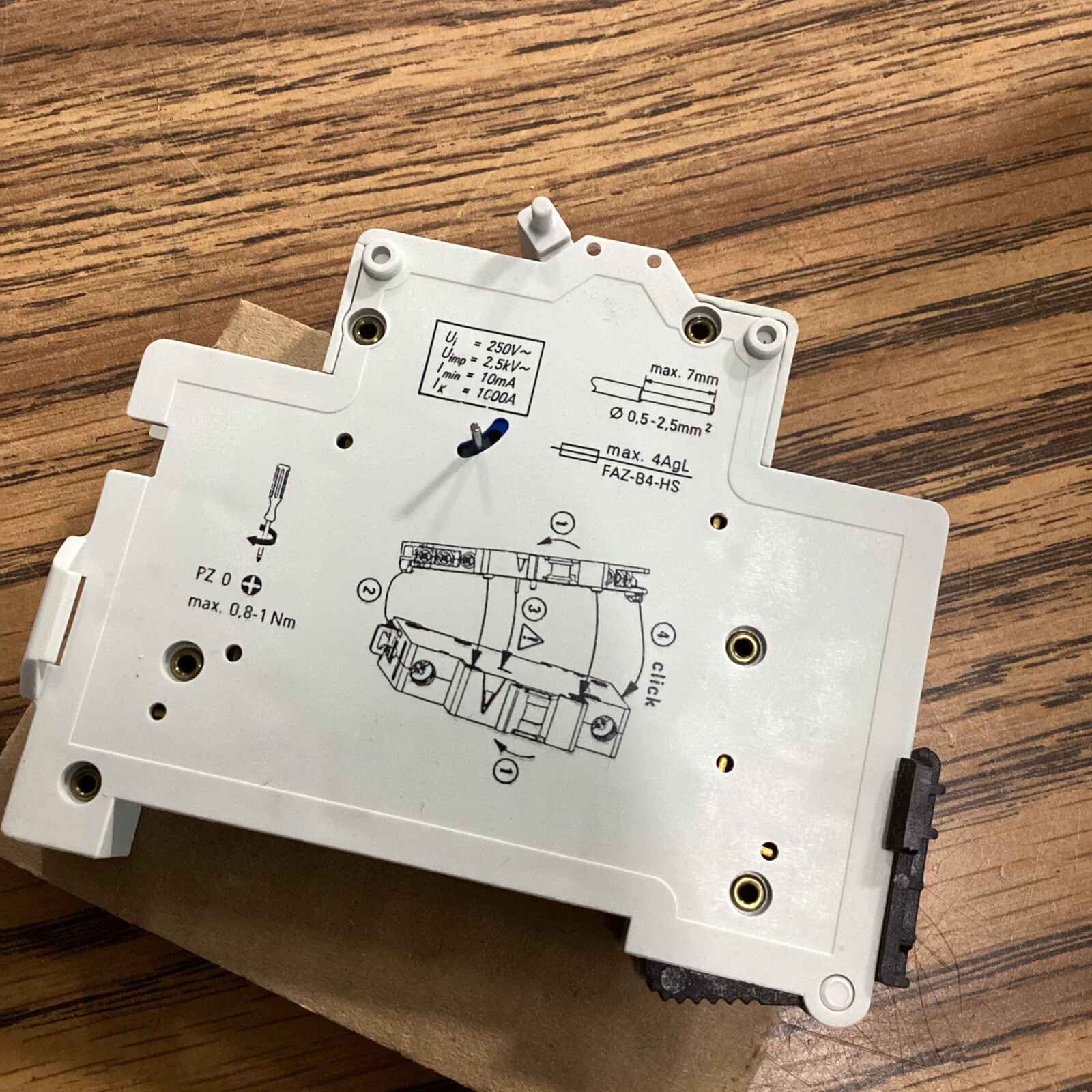 Eaton FAZ-XAM002 Auxiliary Contact 4A 250V New 🟣