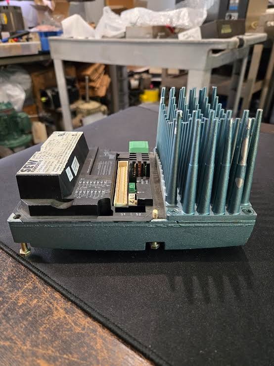 SEW Eurodrive MM07C-503-00 0,75kW 08241171 Drive Inverter Used USA $199
