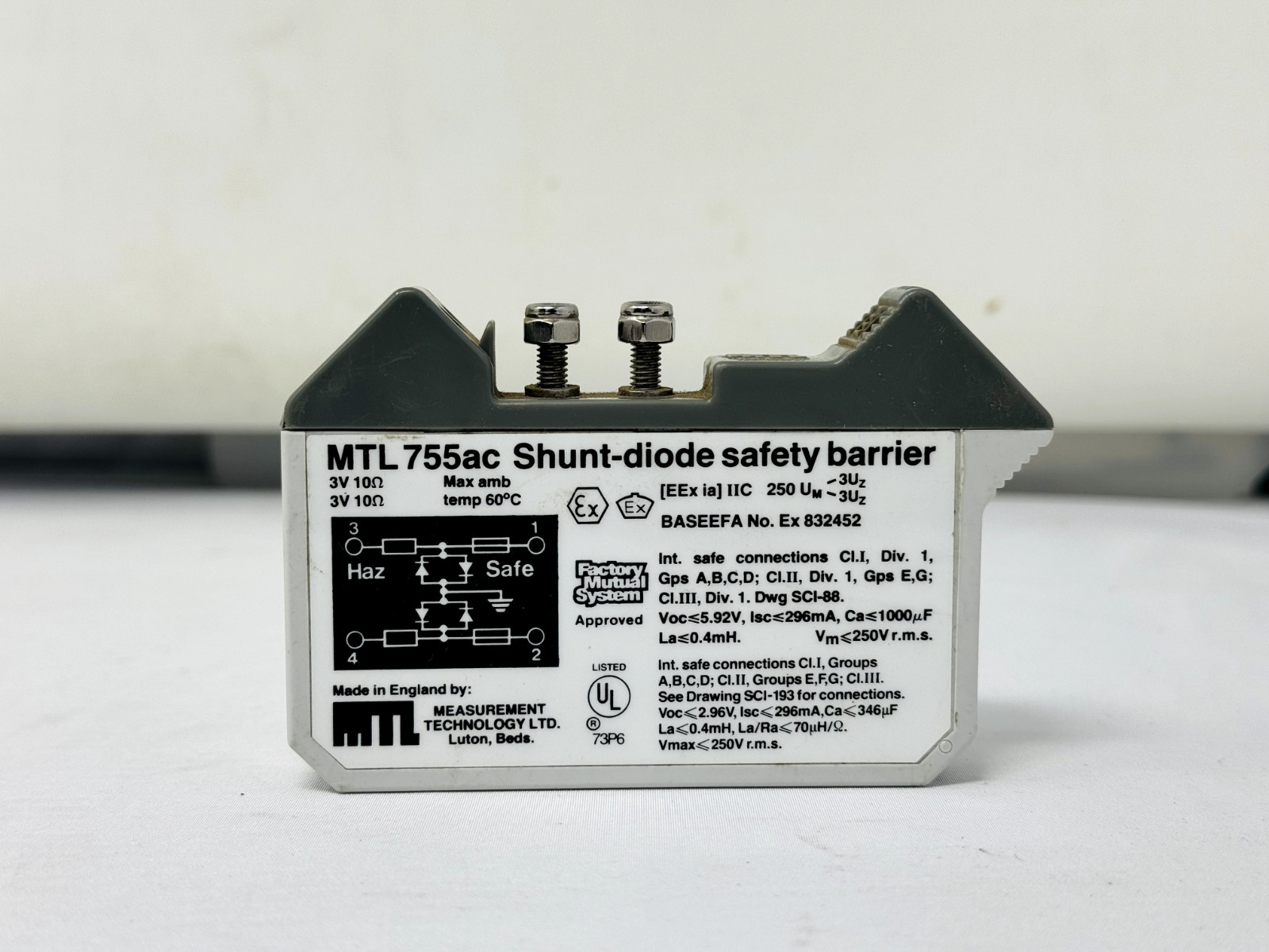 MEASUREMENT TECHNOLOGY LTD MTL 755ac SHUNT-DIODE SAFETY BARRIRE OPEN BOX