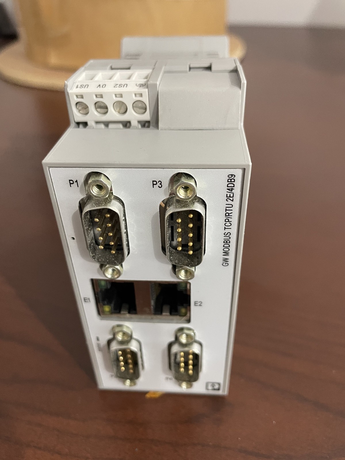 Phoenix Contact GW Modbus TCP/RTU Converter 2702767 – 2E/4DB9