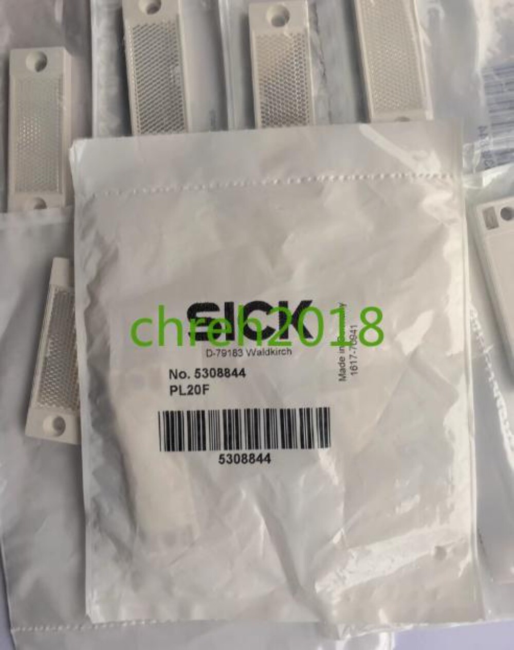 1PCS NEW SICK PL20F Sensor Reflective Plate/Reflective Lens