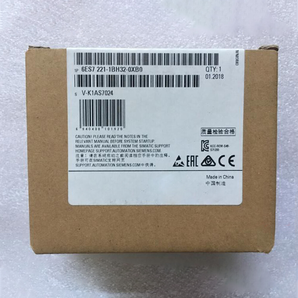 One Siemens 6ES7221-1BH32-0XB0 6ES7 221-1BH32-0XB0 New In Box Expedited Shipping