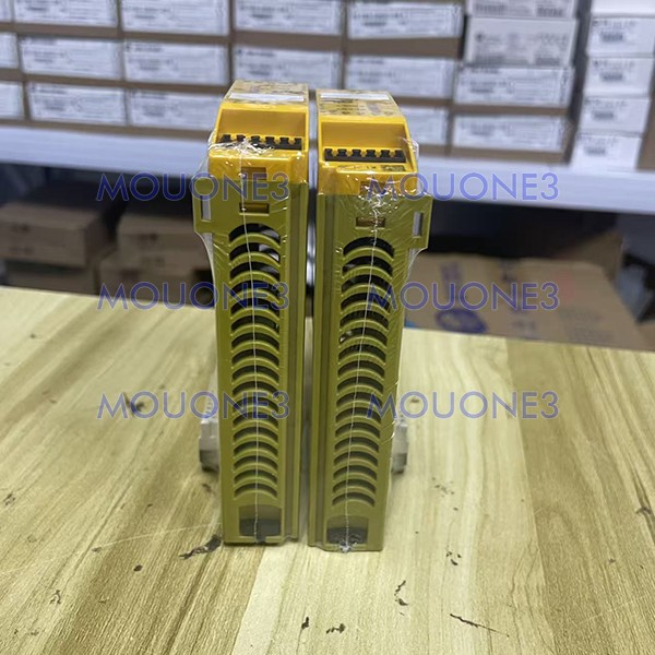NEW pilz 773540 Safety Relay New Sealed Fast delivery