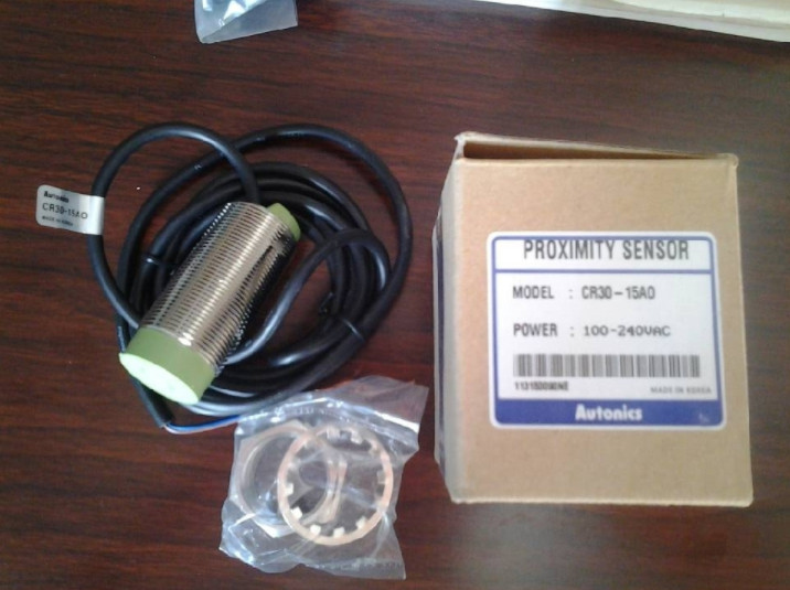 1PC New Autonics CR30-15AO CR3015AO Proximity Sensor Free Shipping