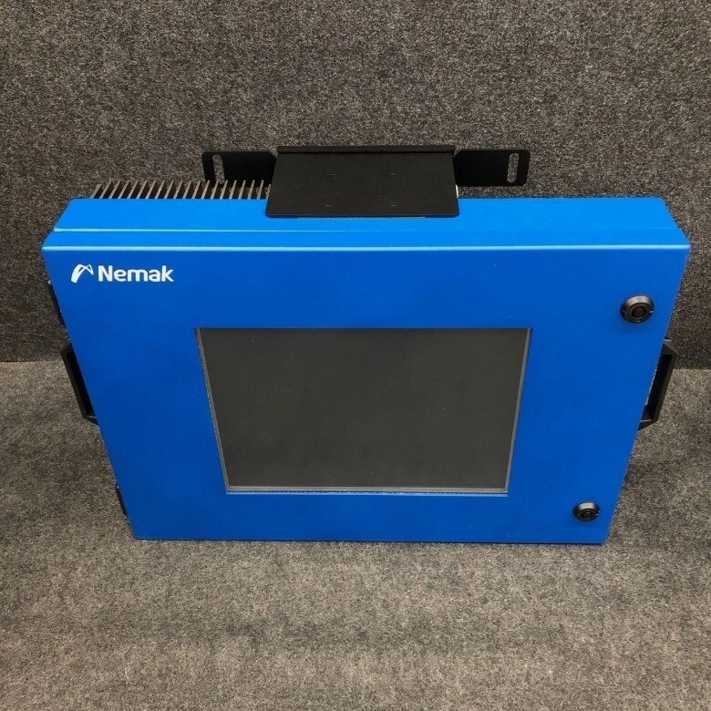 Dynics 15″ Industrial Touchscreen Panel Computer i7-8700T 8GB 128GB SSD No OS