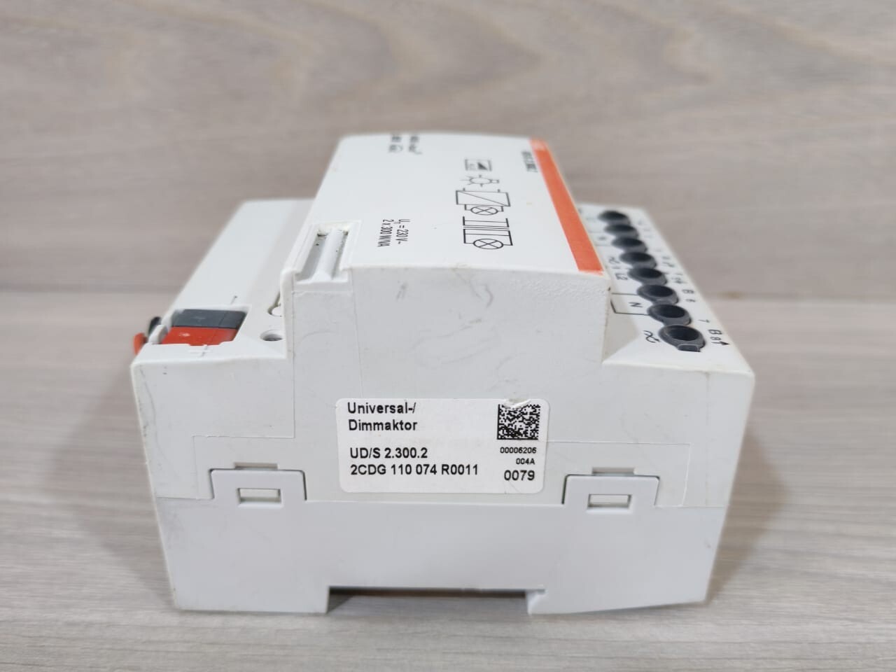 ABB UD/S 2.300.2 KNX UNIVERSAL DIM ACTUATOR 2CDG 110 074 R0011