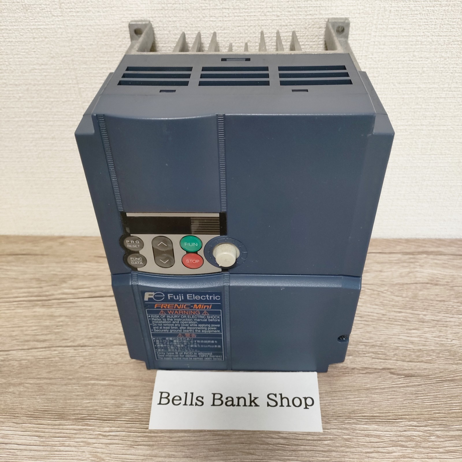 Fuji FRN3.7C2S-2J inverter FRENIC-MINI 220V 3.7KW Removed from operating machine